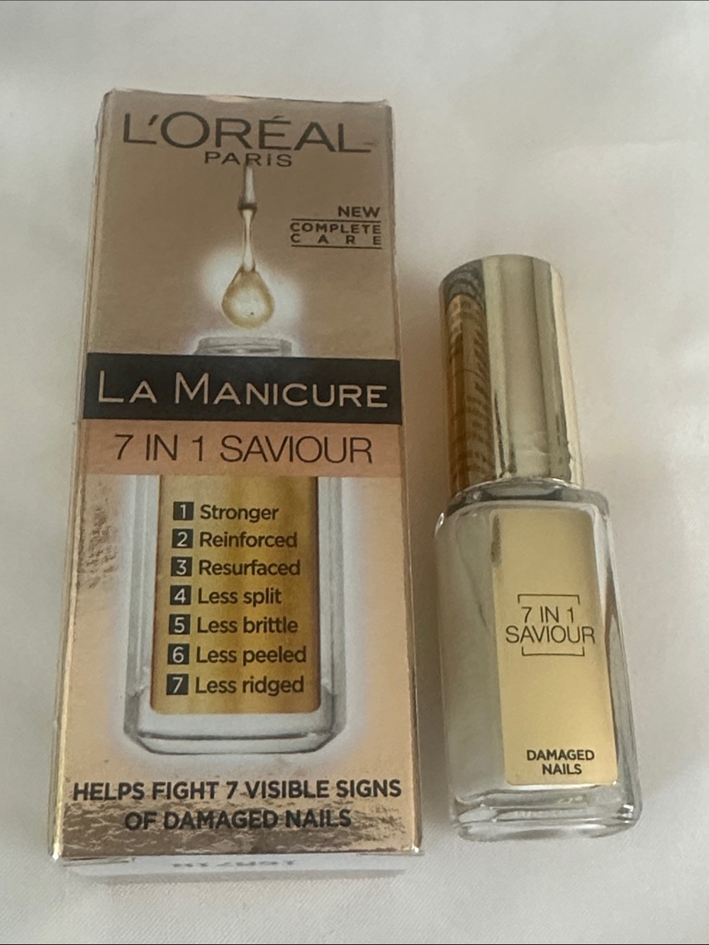 L'Oreal La Manicure 7-in-1 Saviour Nail Treatment New in Box!